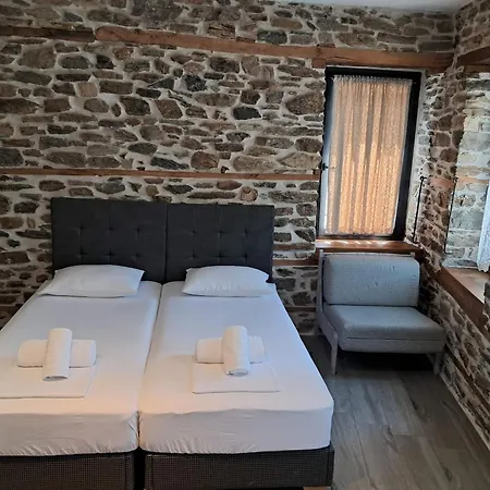 Theokleia_guest House